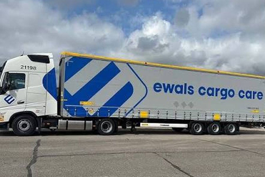 Ewals Cargo Care truck